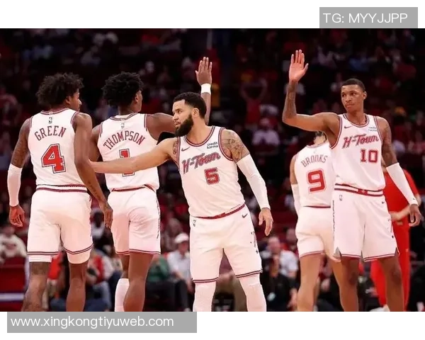 媒体人回顾小丁2018年中国赛独行侠球权事件揭示人情世故的重要性