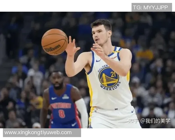 库里盛赞波斯特自信提升期待她在赛场上大放异彩