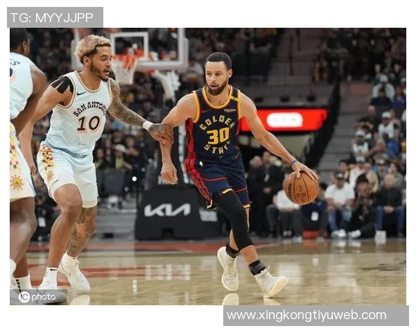 库里期待复出对阵马刺休养两天后希望重返赛场